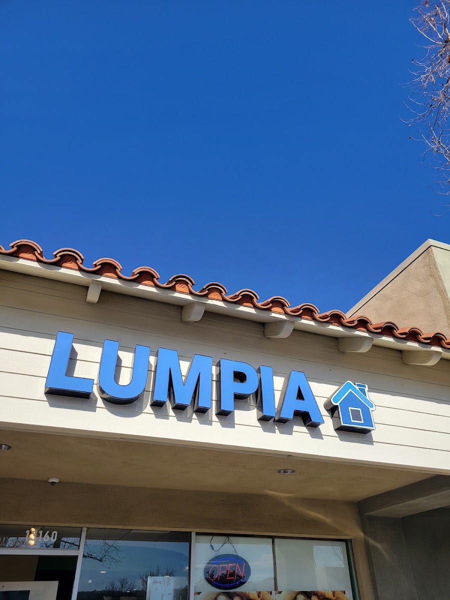 Lumpia House - Photo 3