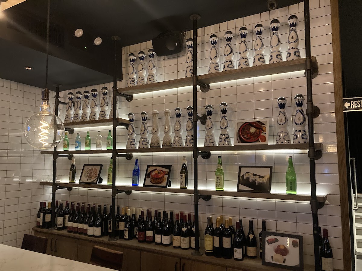K SUSHI & BAR - Photo 3