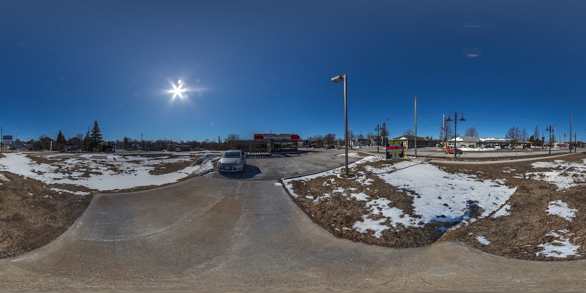 Lakefield Restaurant - Photo 4