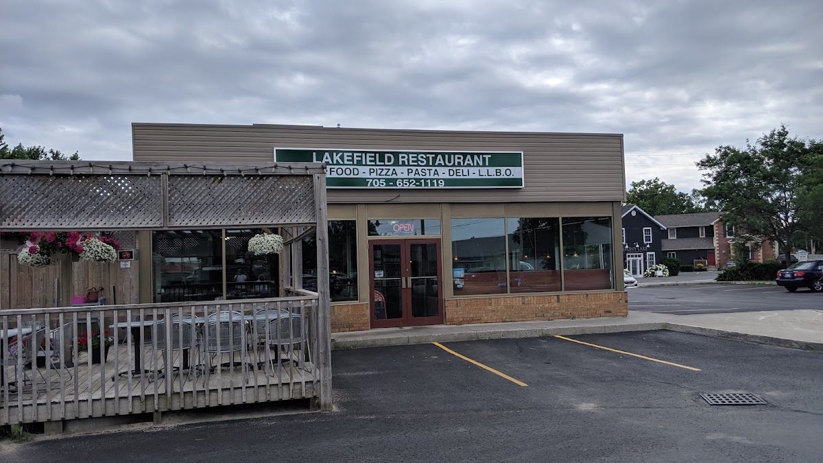 Lakefield Restaurant - Photo 6