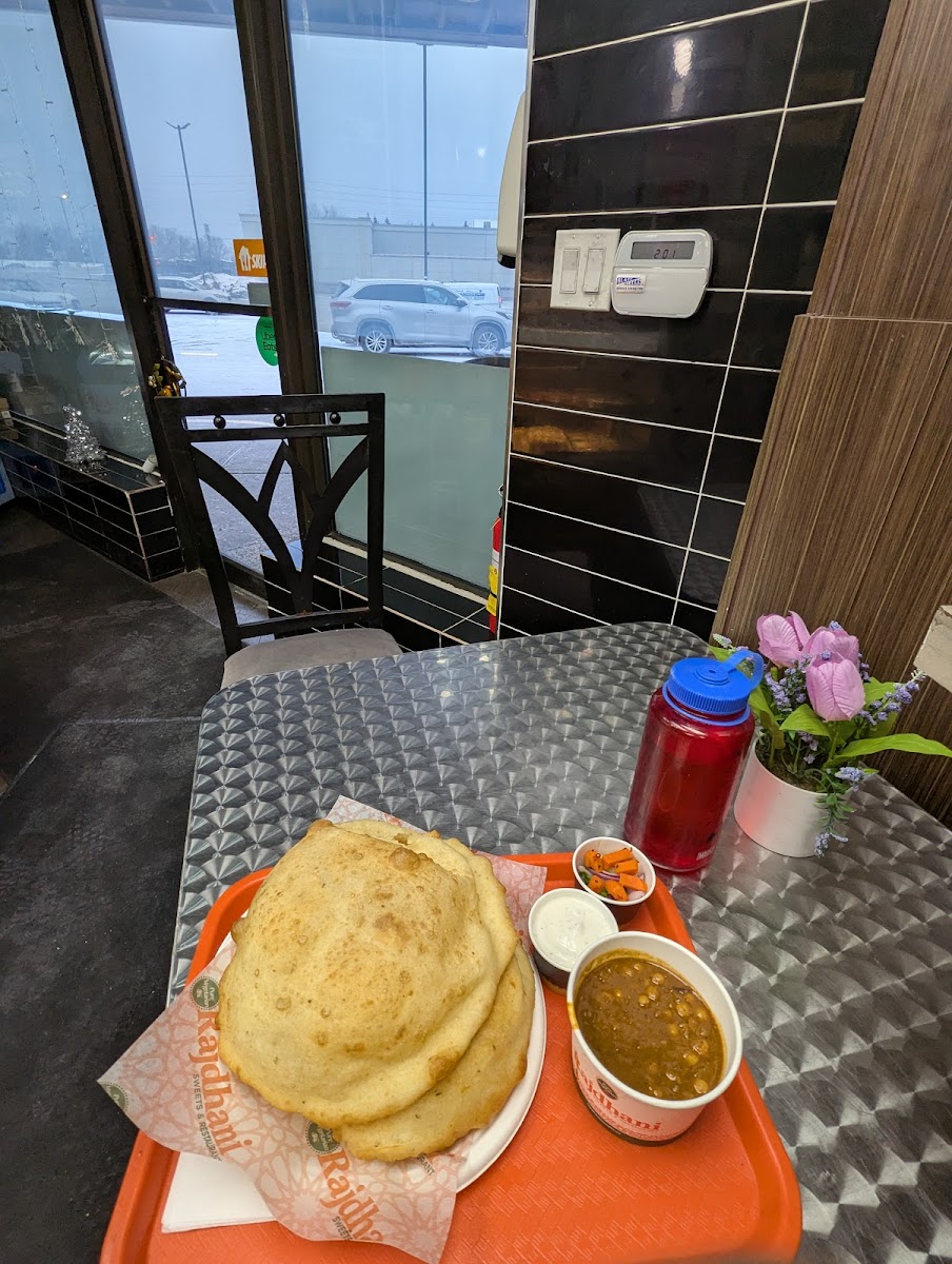 Rajdhani Express Newmarket - Photo 6