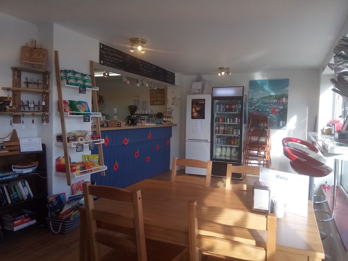 Bucket & Spade Coffee Shop - Photo 6