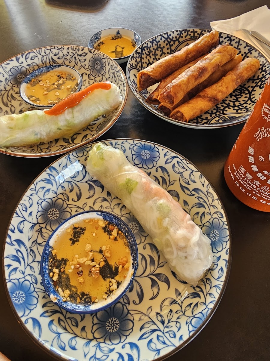 Pho-N-Thai - Photo 7