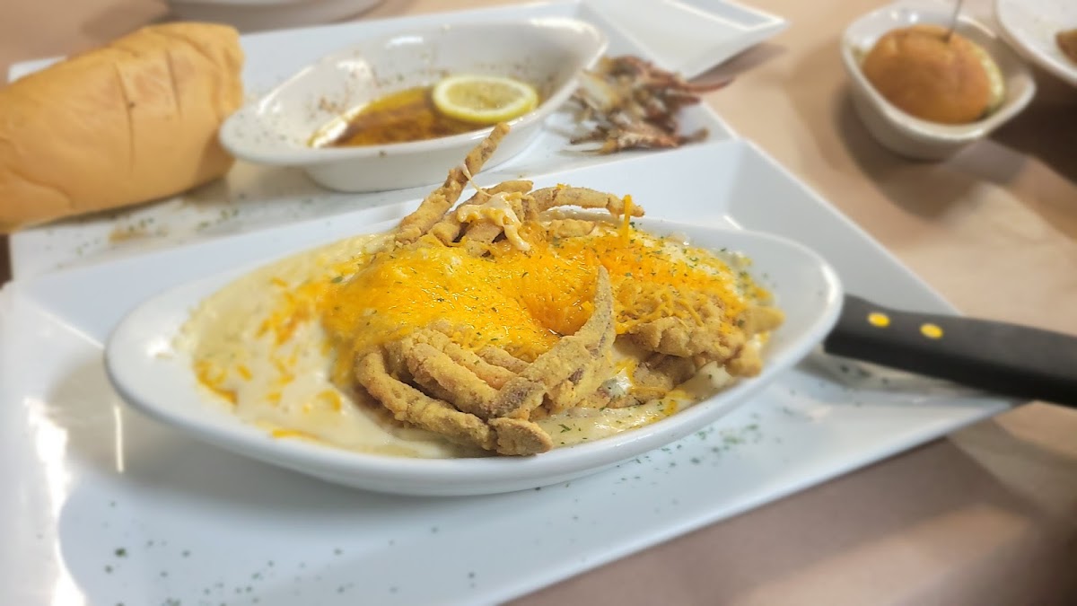 Cher Amie's Seafood Restaurant - Photo 4