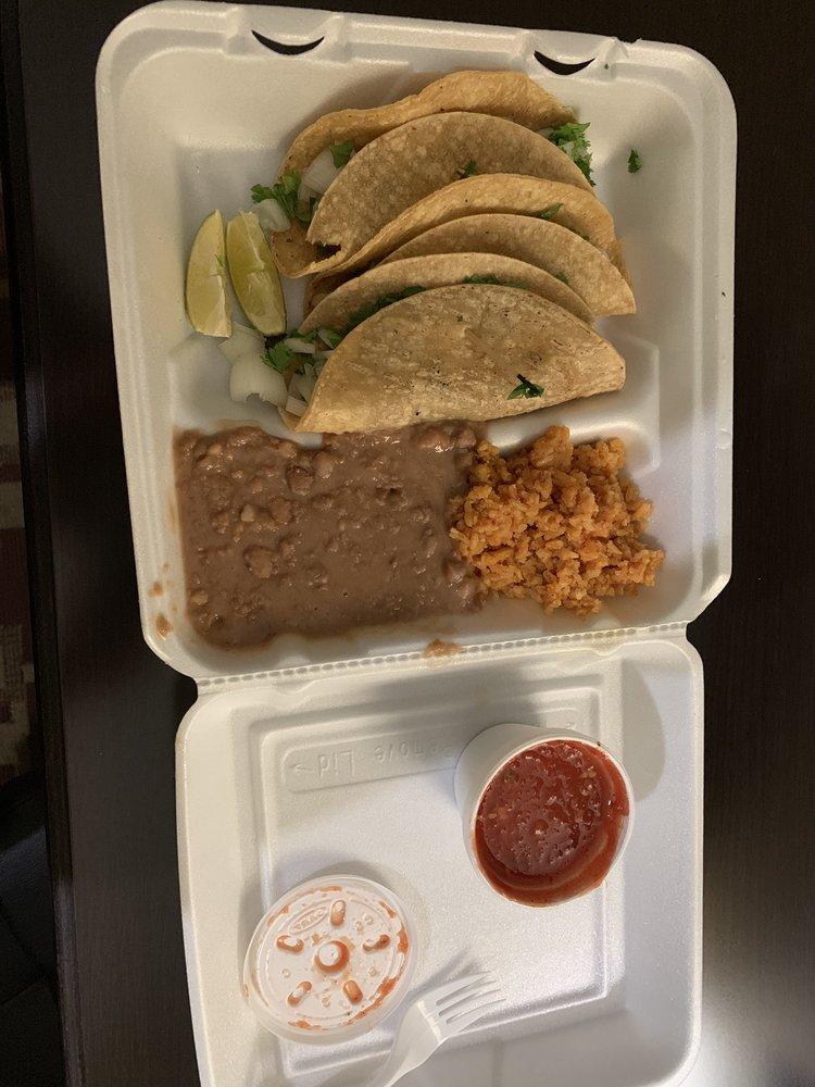 Camellia Mexican Restaurant - Photo 5