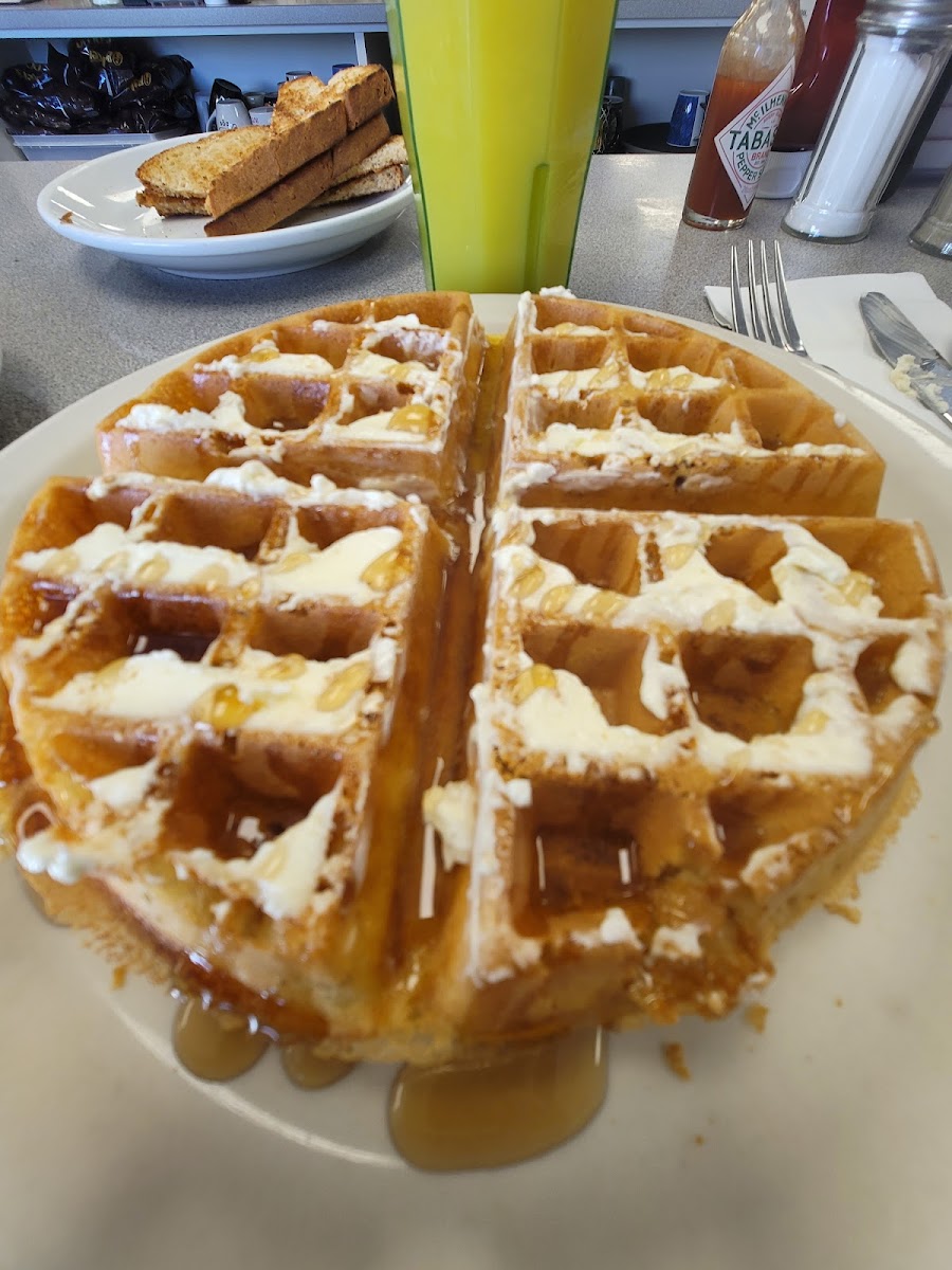 Danielle's Diner - Photo 3