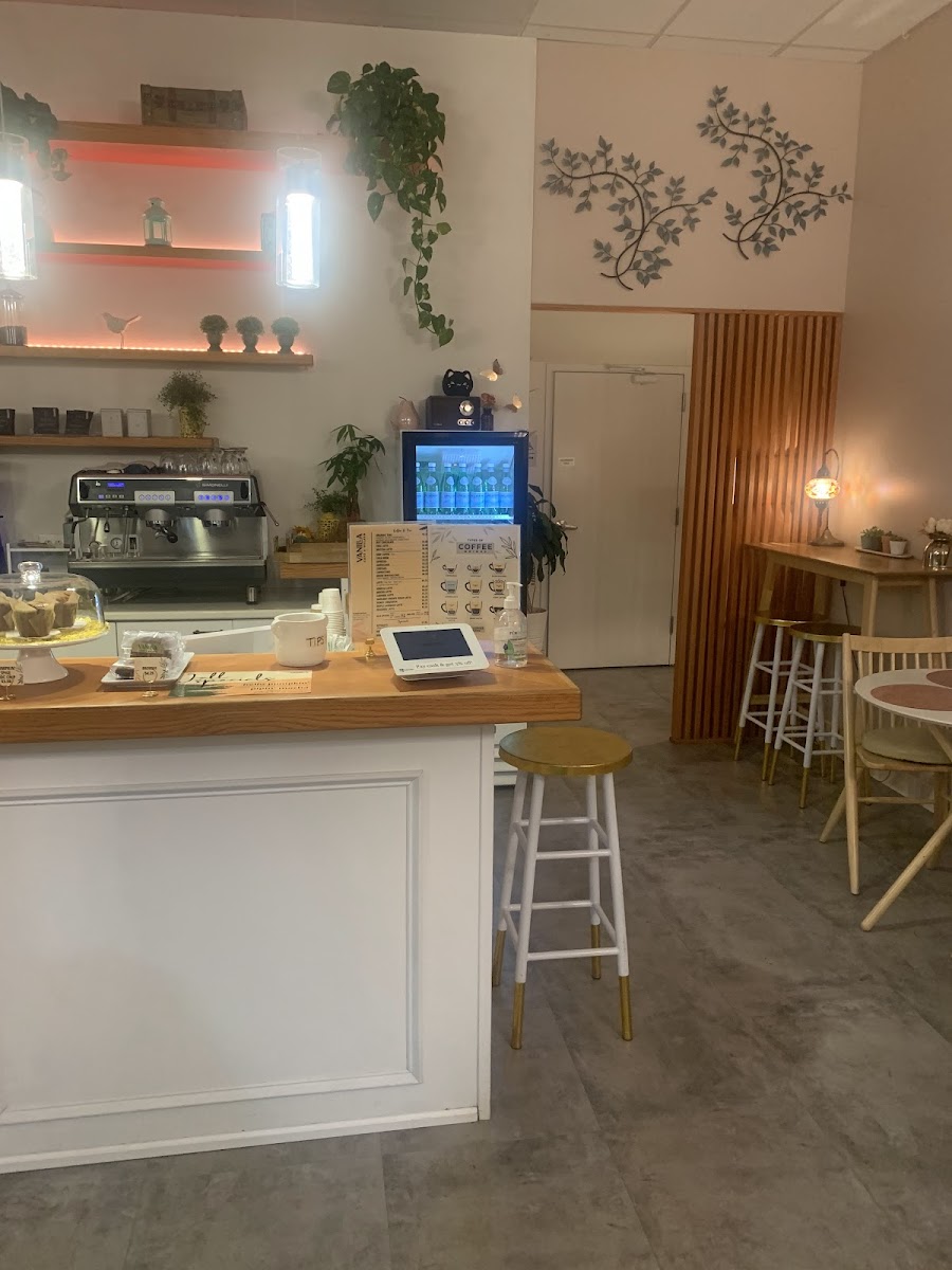 Vanilla Cafe e Gelato - Photo 4