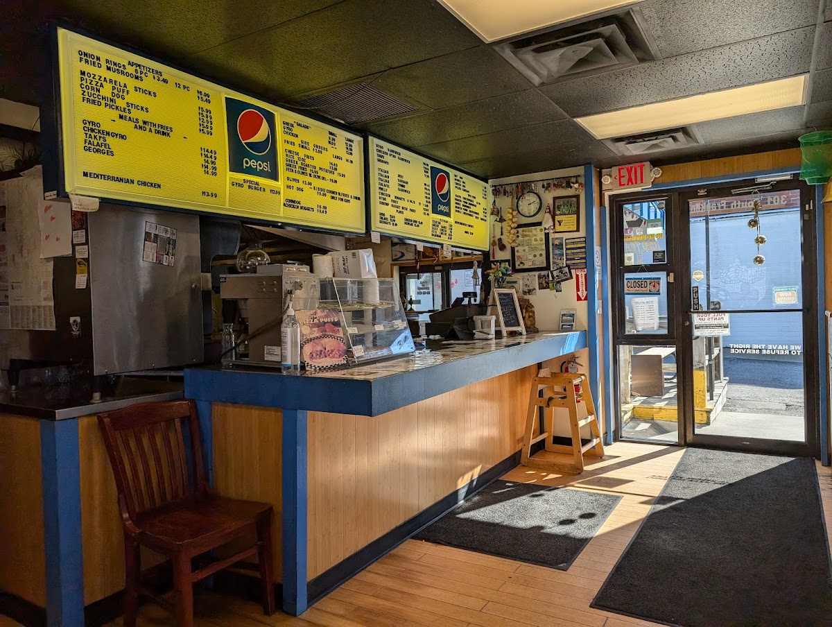 Greek Corner Gyros - Photo 2