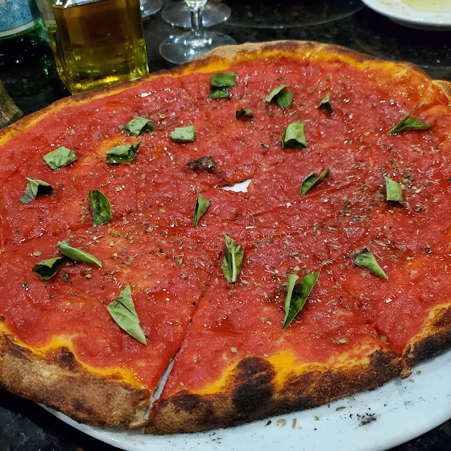 Pizza Marinara with Spinaci