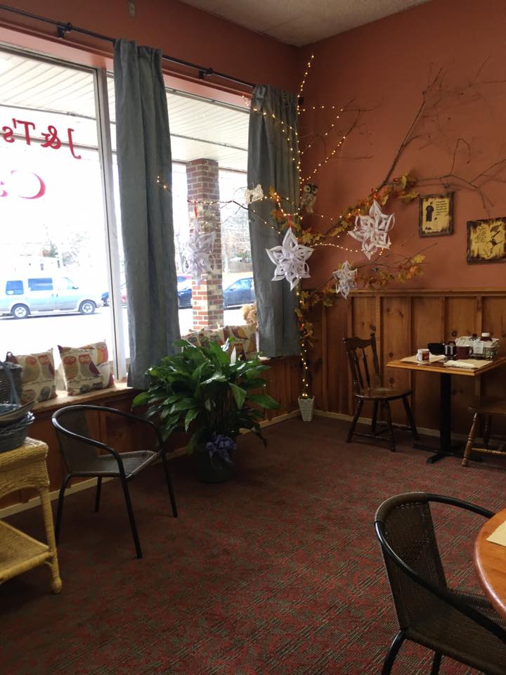 J&T's Family Cafe - Photo 3