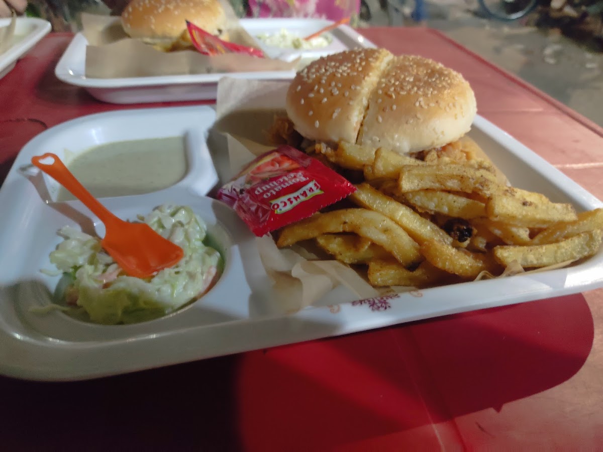 Pioneer Kabab House - Photo 9
