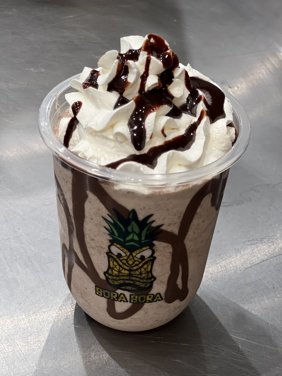 Bora Bora Smoothie Cafe - Staten Island Hylan Blvd - Photo 2
