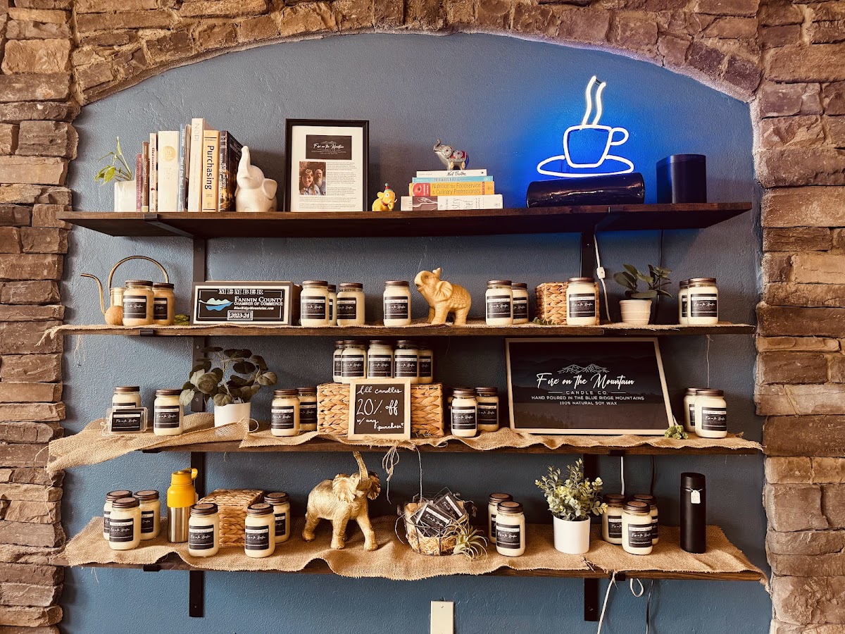 The Yellowphant Cafe
