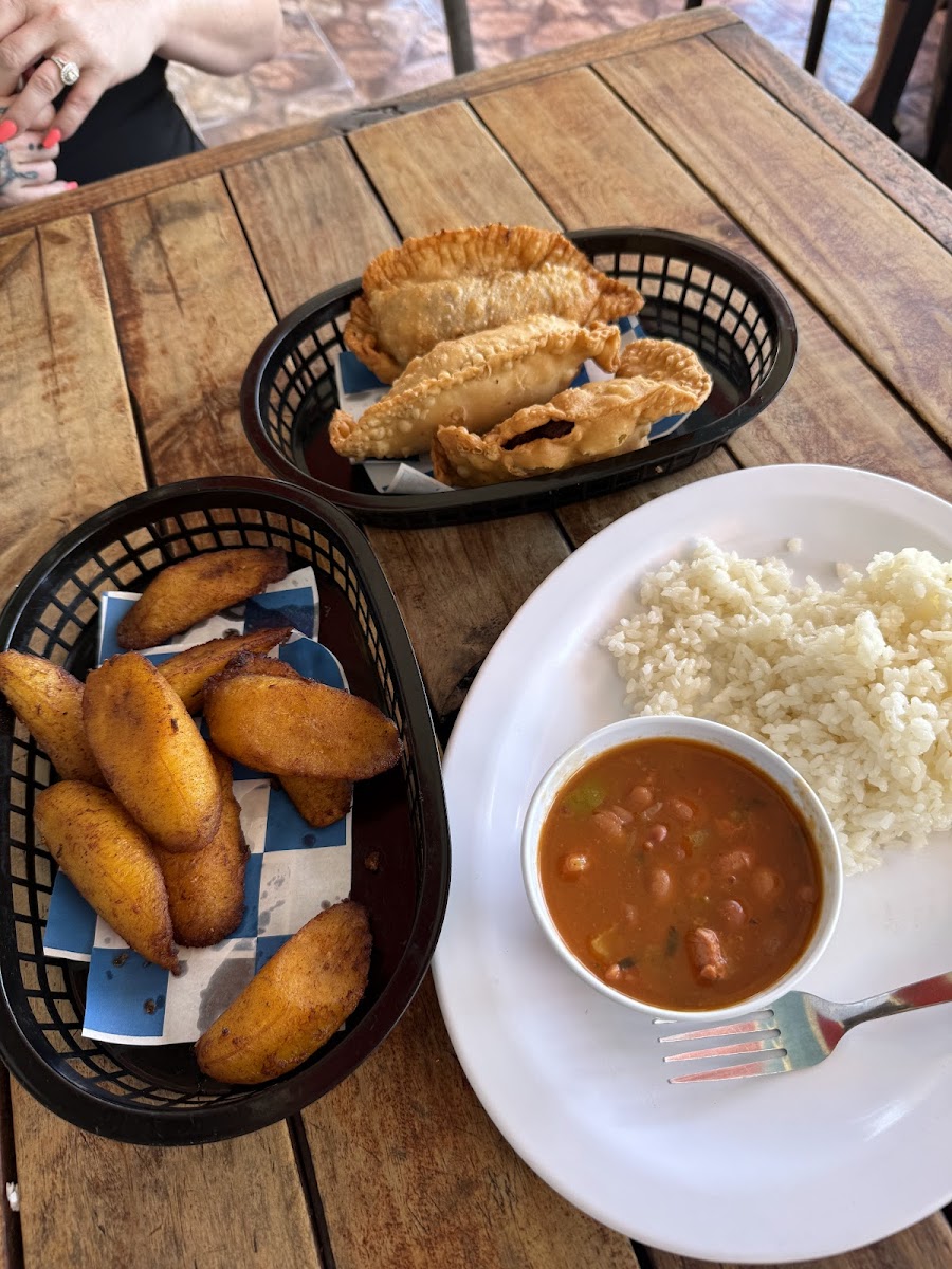 Tropical Coffee Bar & Restaurant - Photo 6