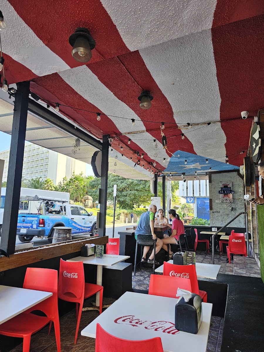 Tropical Coffee Bar & Restaurant - Photo 7