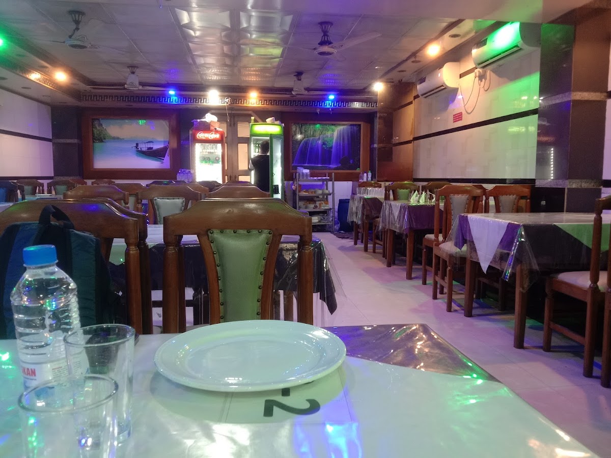 Alif Restaurant And Biriani House - Photo 4