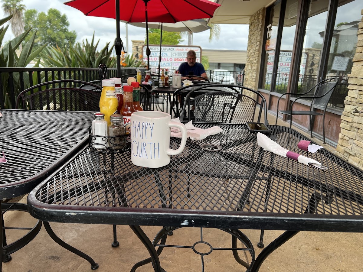Franco’s Flapjack Family Restaurant - Photo 2