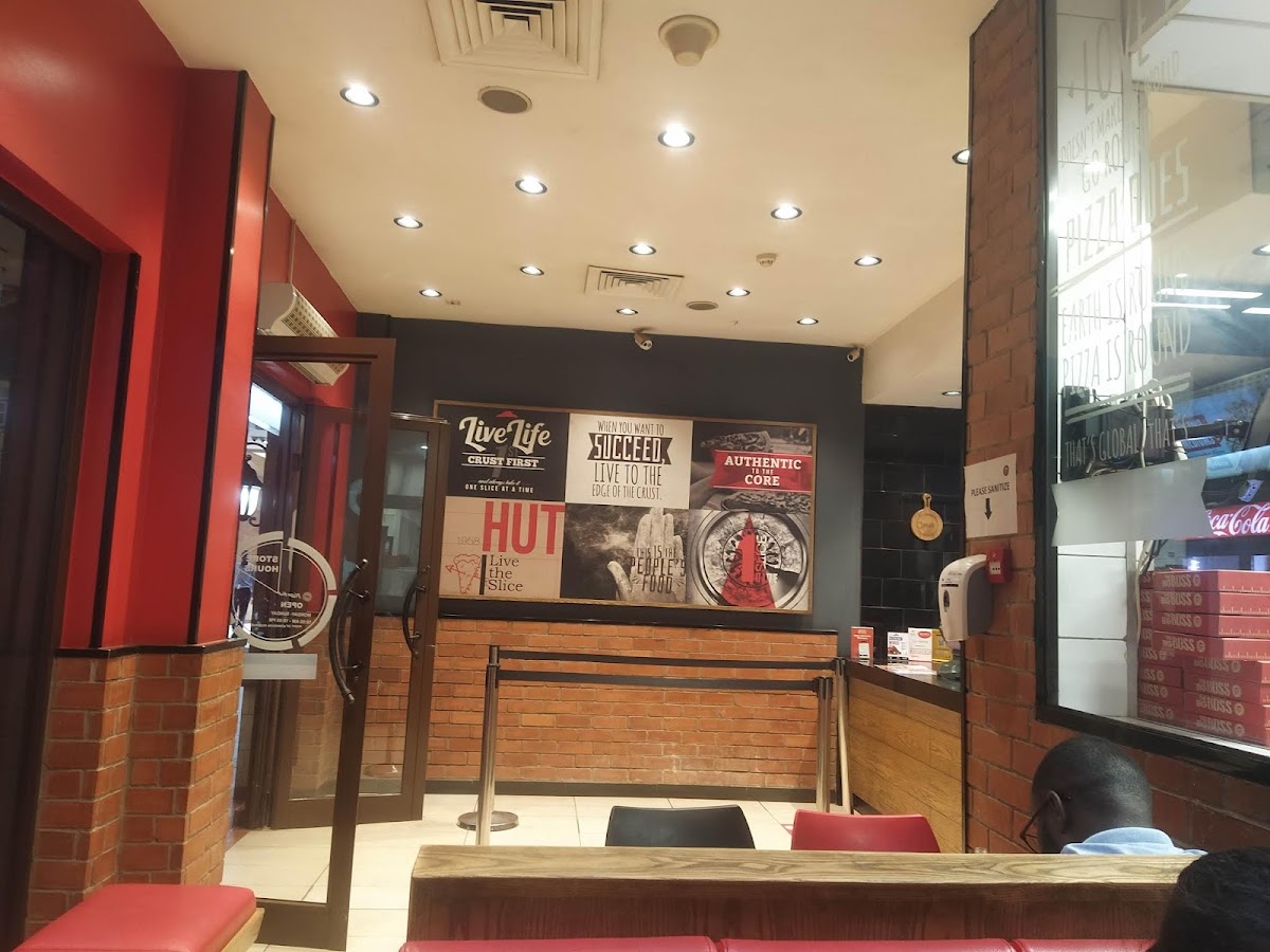 Pizza Hut Uganda - Photo 9