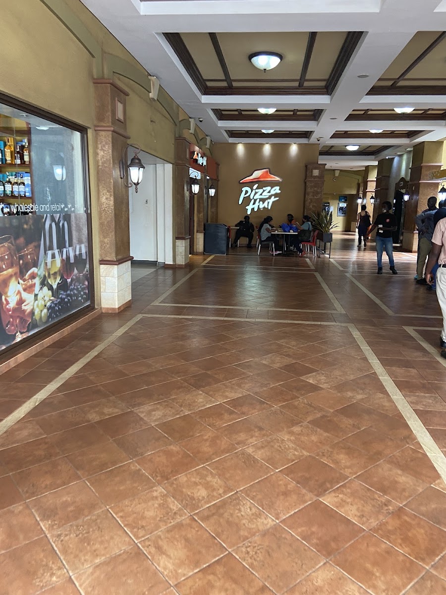 Pizza Hut Uganda - Photo 6