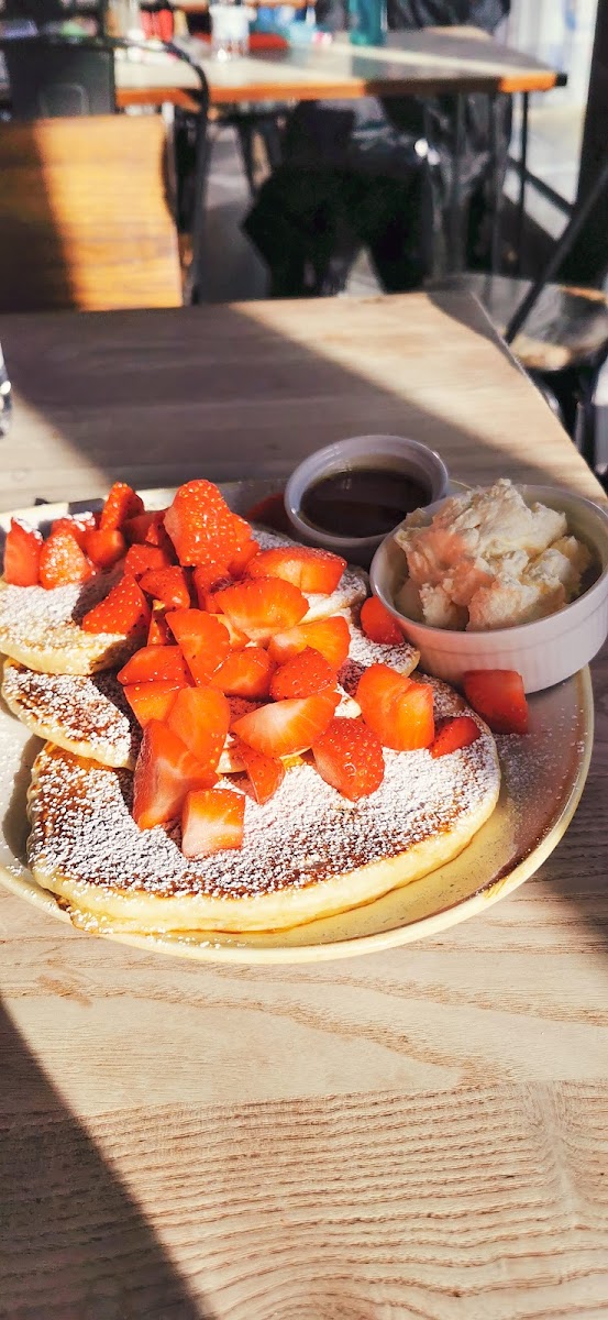 Gwyn's Cafe - Photo 6