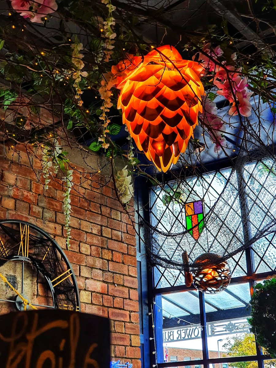 House of Ivy - Photo 2