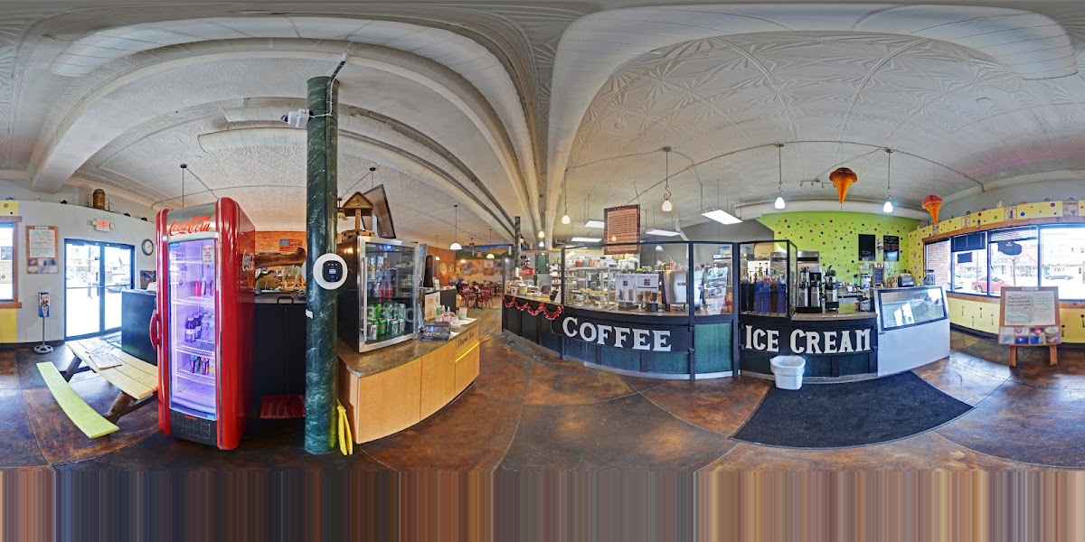 Fay's Evelyn Bay Coffee - Photo 1