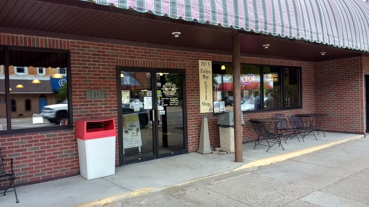 Fay's Evelyn Bay Coffee - Photo 2