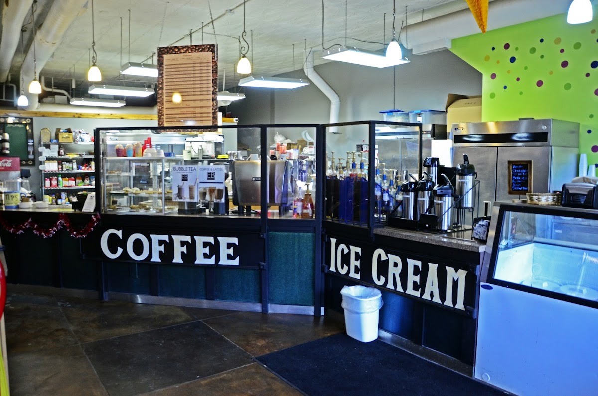 Fay's Evelyn Bay Coffee - Photo 4