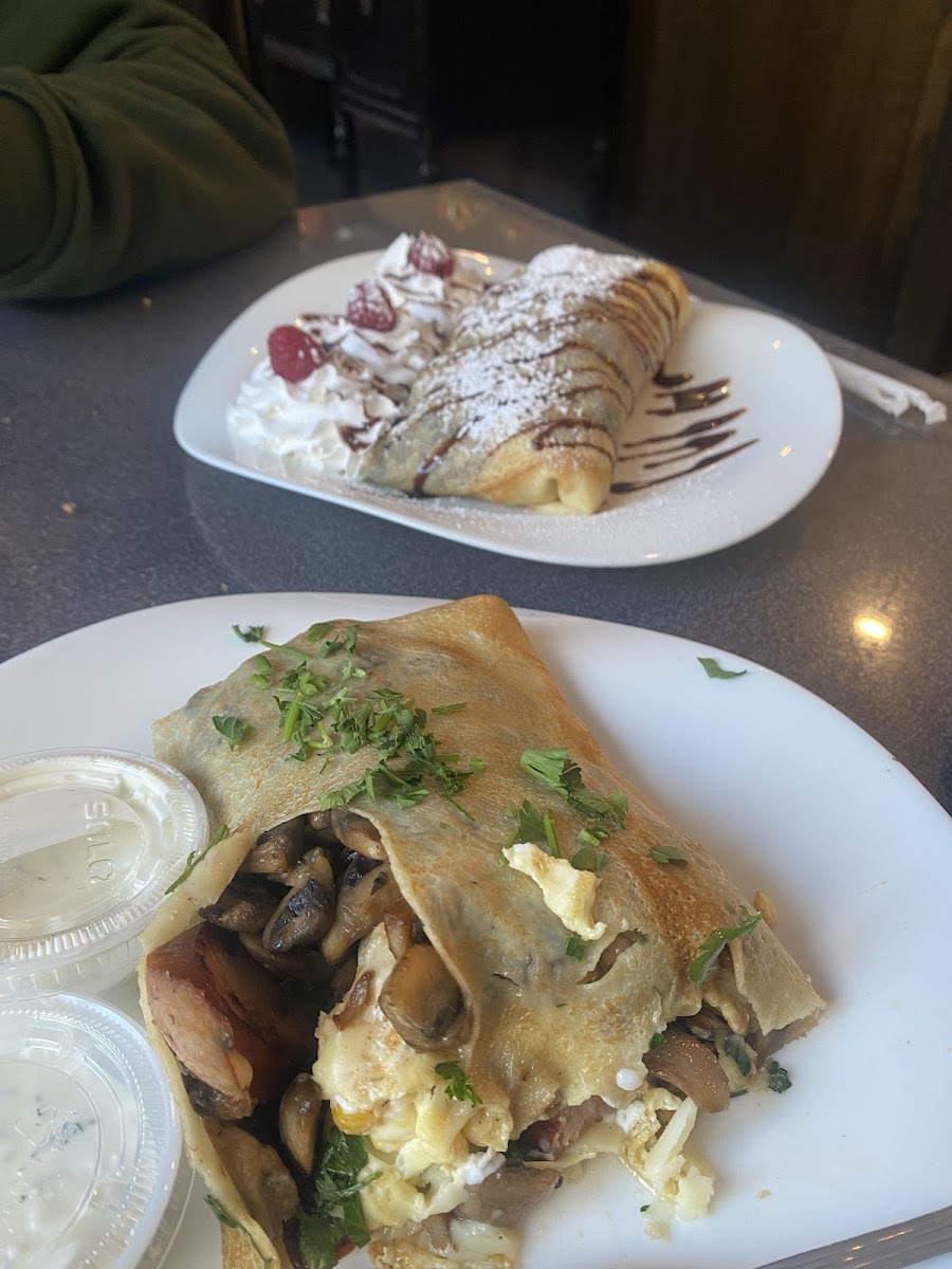 Crepes Tea House - Photo 4