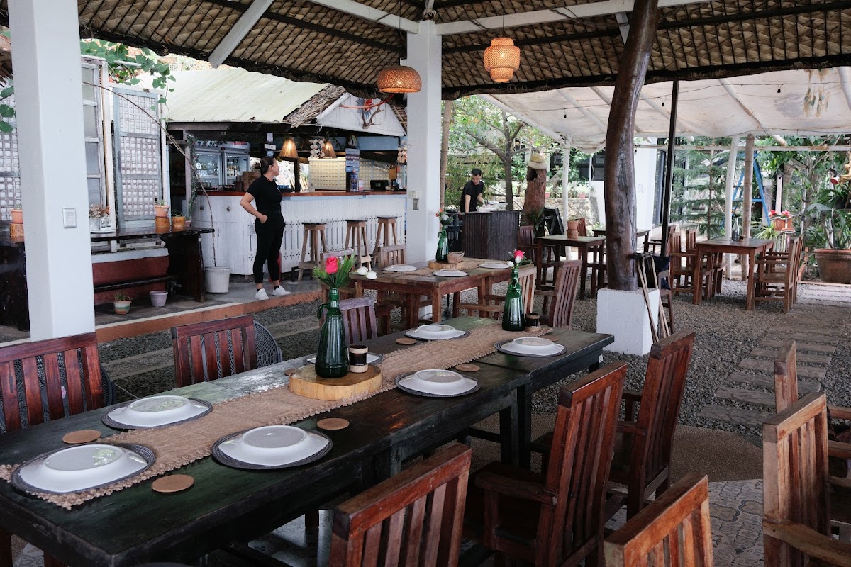 OMG! Olvida & Myra's Grill - Photo 3