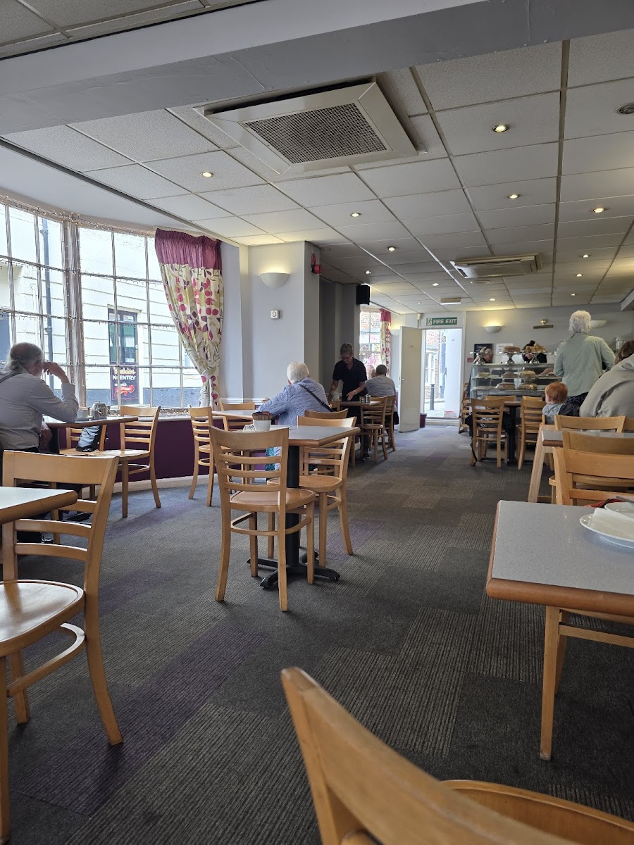 Tina's Café - Photo 4