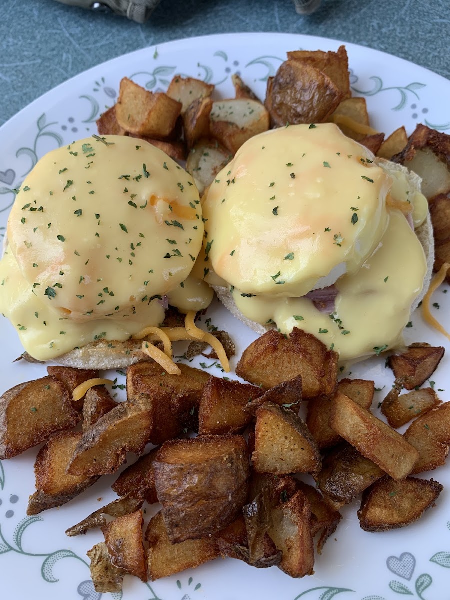 Red Kettle Restaurant - Photo 2