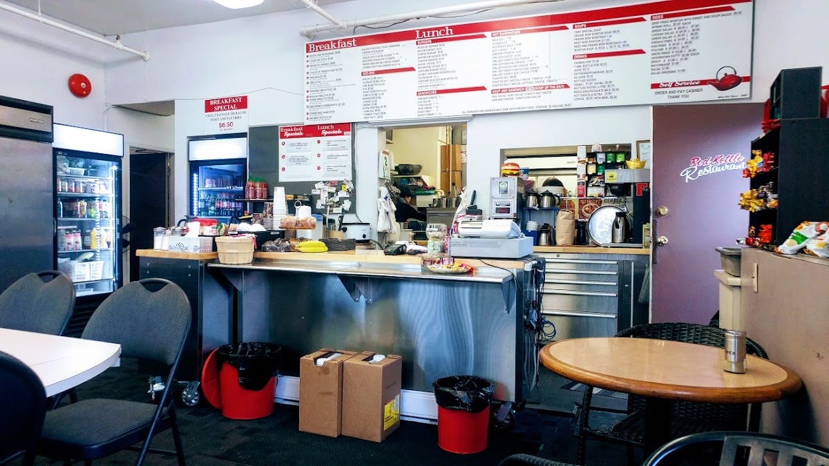 Red Kettle Restaurant - Photo 5