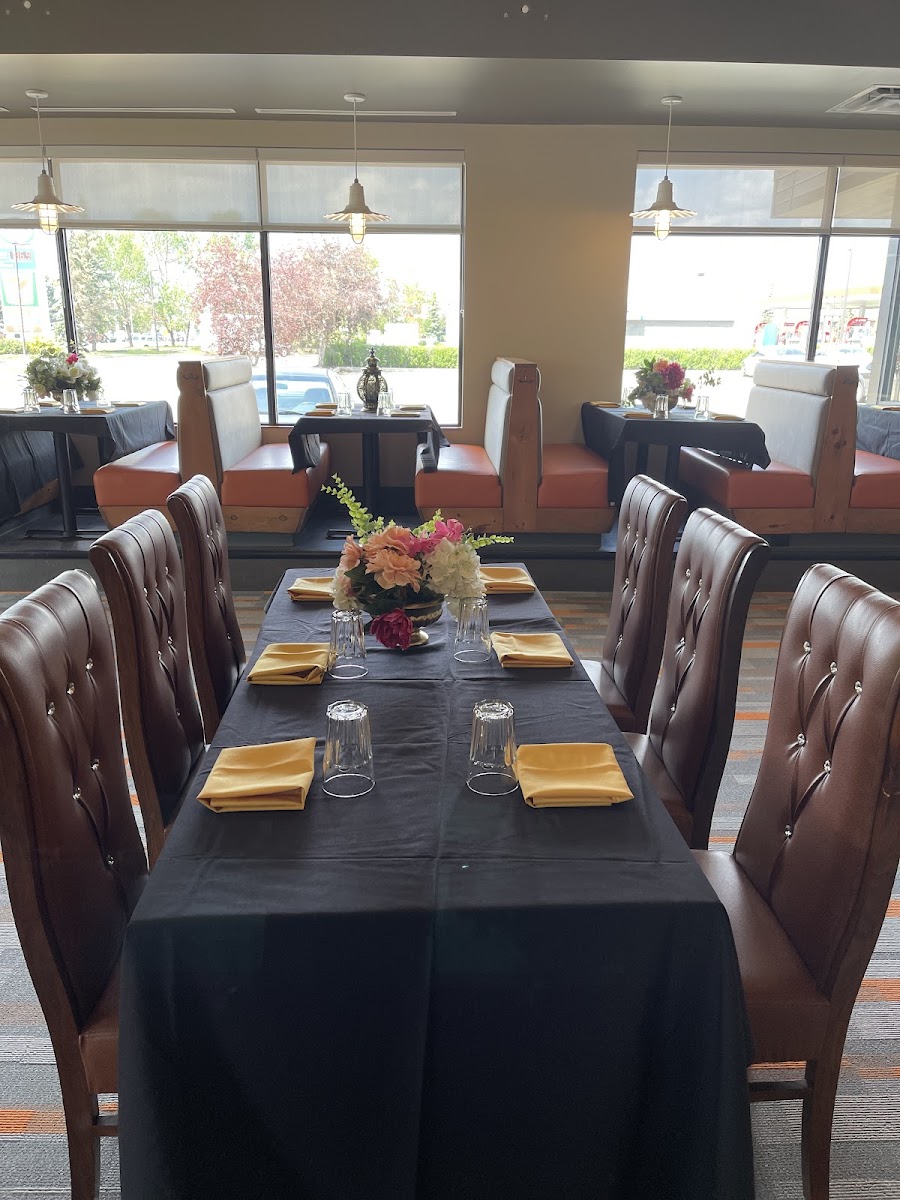 Royal Bistro - Photo 4