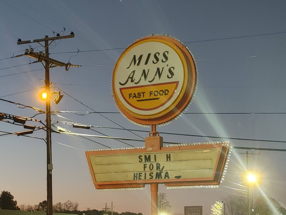 Miss Ann's Fast Foods - Photo 1