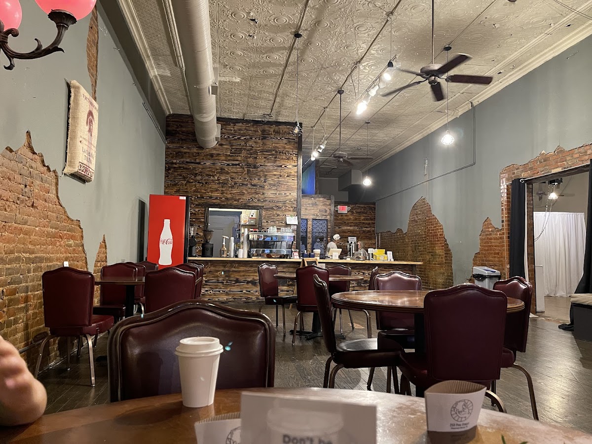 Majestic Coffee - Photo 2