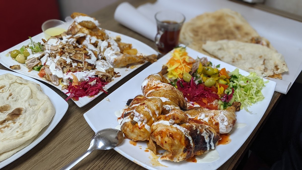 Shawarma Laziz - Photo 1