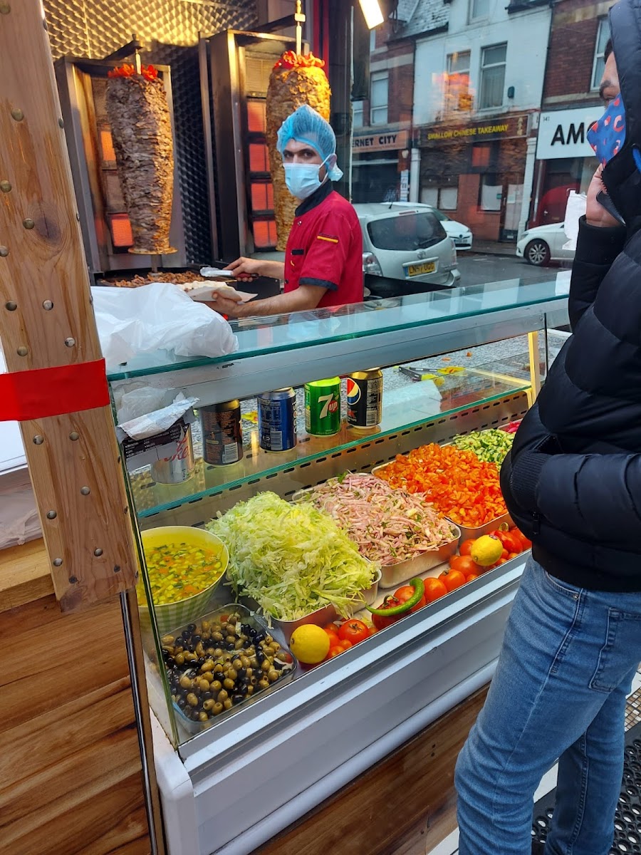 Shawarma Laziz - Photo 2