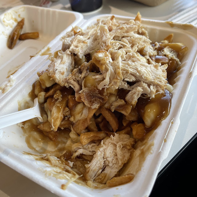 Regular Fried Chicken Poutine