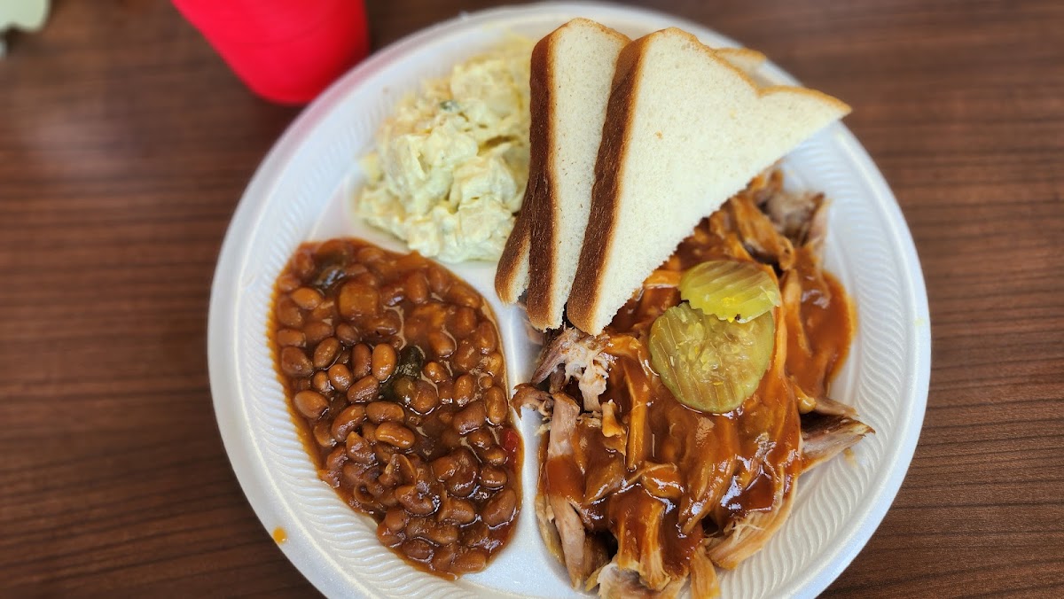 Boss Hog Bar-B-Que - Photo 3