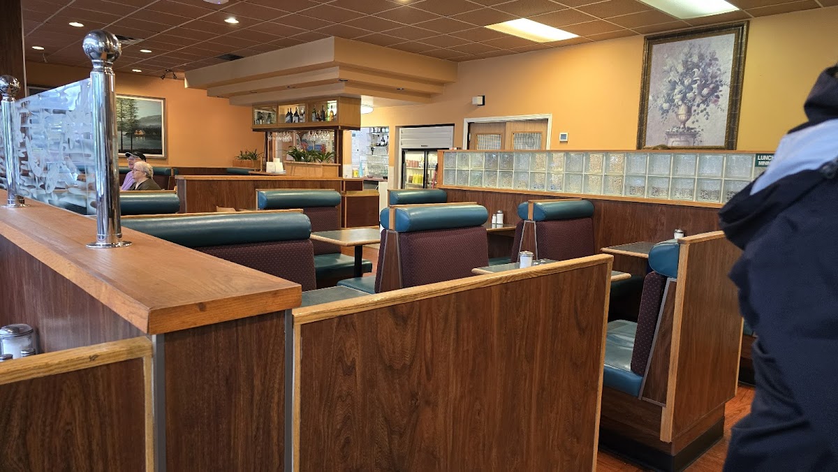 Haida Way Restaurant - Photo 7