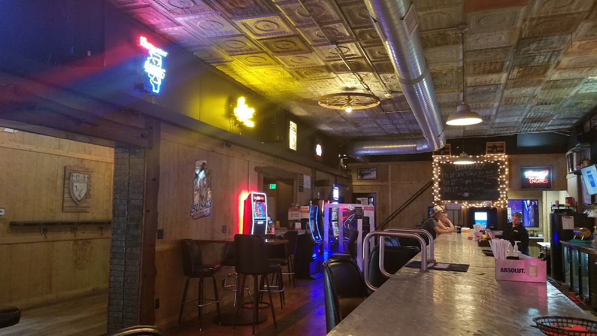 Locals Restaurant - Photo 2