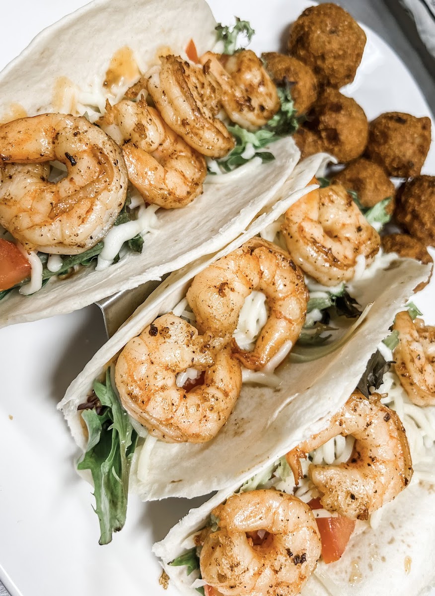 The Crawfish Hut Bar & Grill