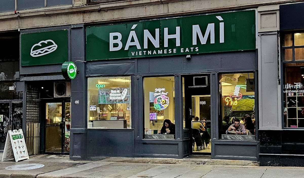 Banh Mi Huong Que