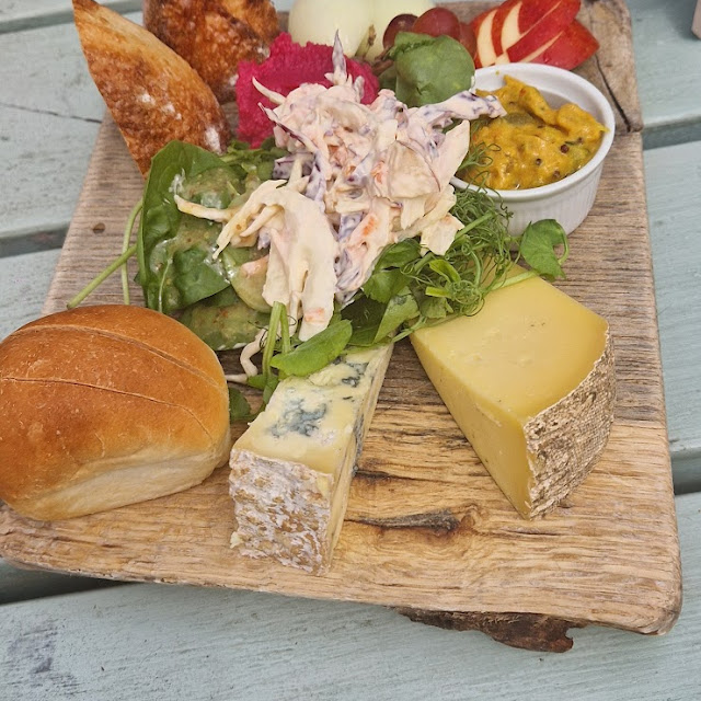 Ploughman's Lunch