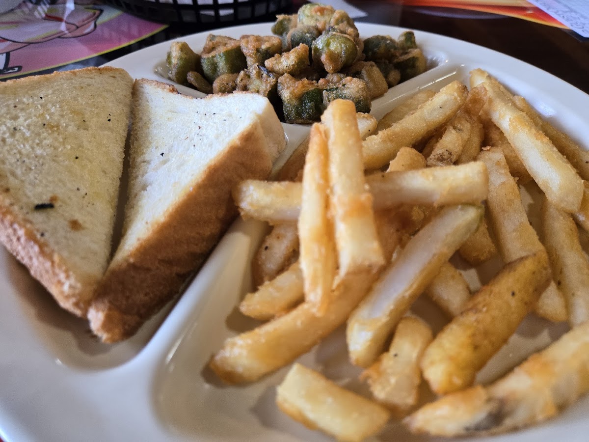 Burnt Knuckles Grill - Photo 5