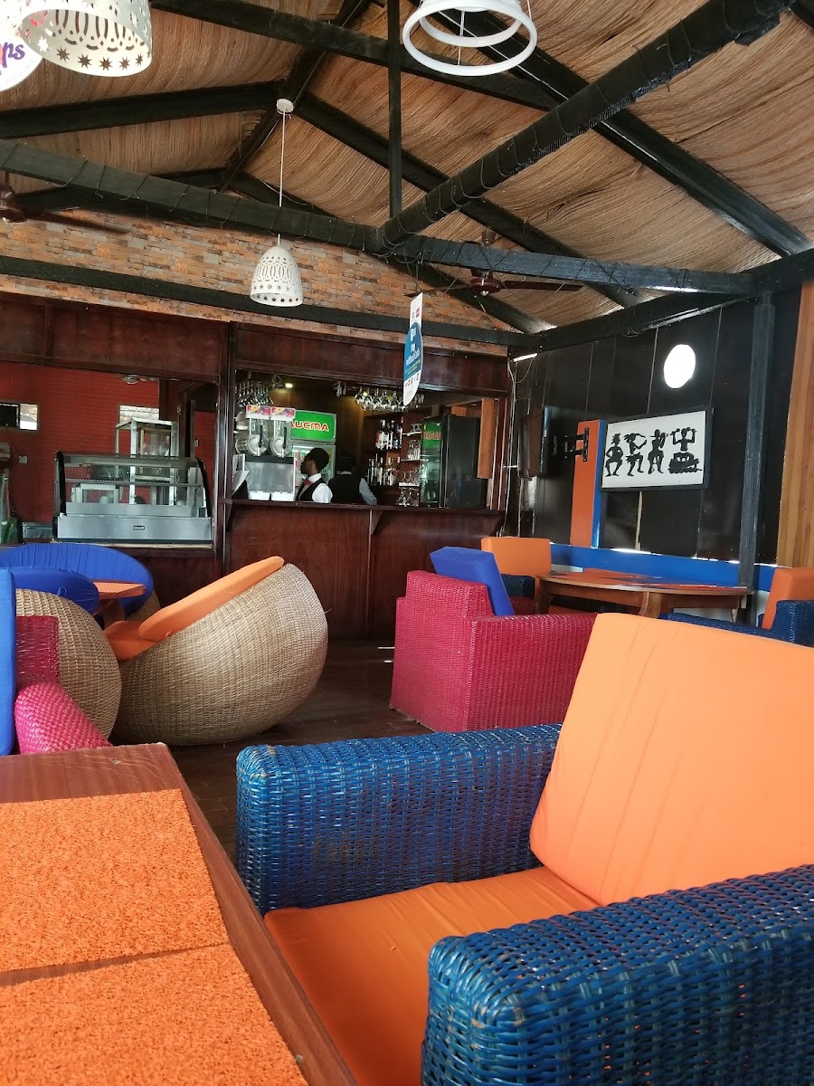 Chakula Restaurant & Bar - Photo 2