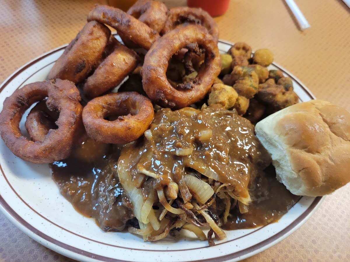 Dogwood Cafe - Photo 8
