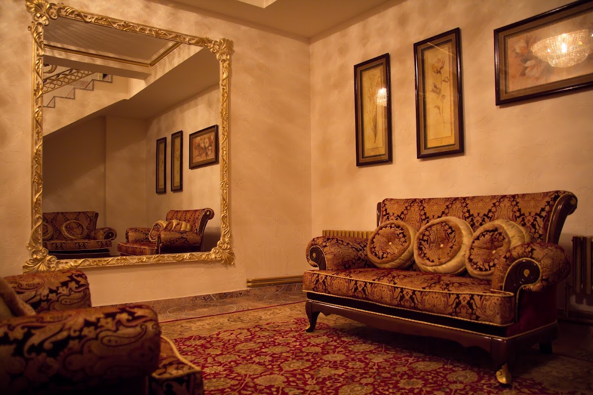 Consul Restaurant - Photo 5
