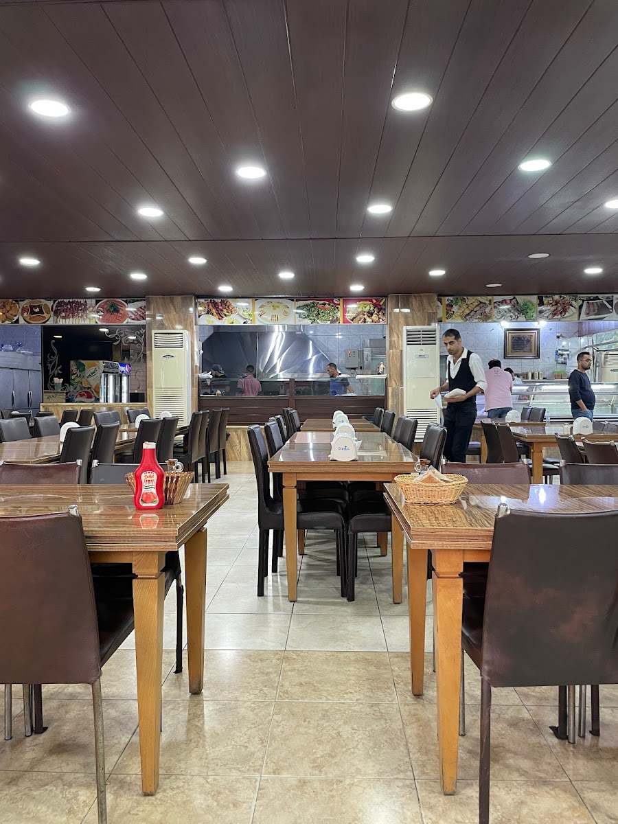 Al Nabulsi Butcher And Restaurant - Photo 9